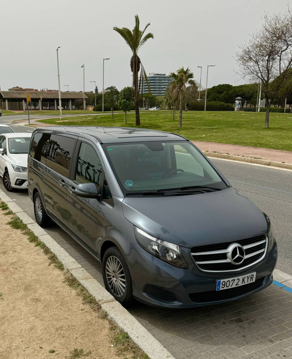 Mercedes-Benz V-Class – პრემიუმ სივრცე და კომფორტი ჯგუფური მგზავრებისთვის